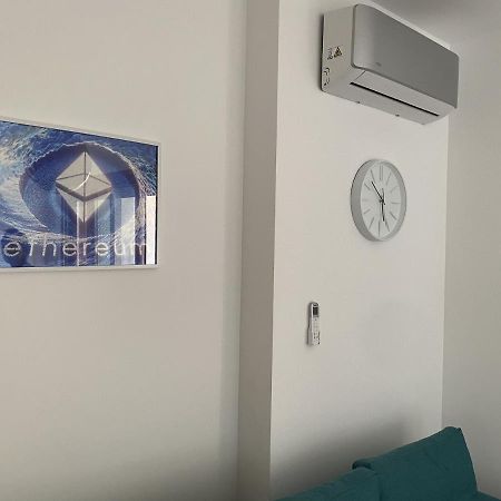Bitcoin And Ethereum Deluxe Apartments Bar Zewnętrze zdjęcie