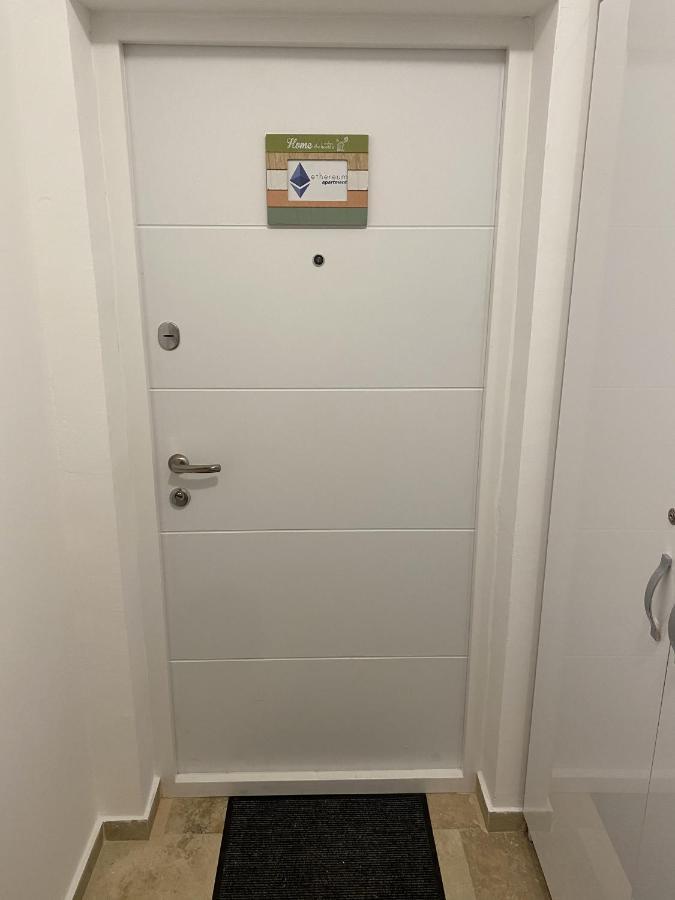 Bitcoin And Ethereum Deluxe Apartments Bar Zewnętrze zdjęcie