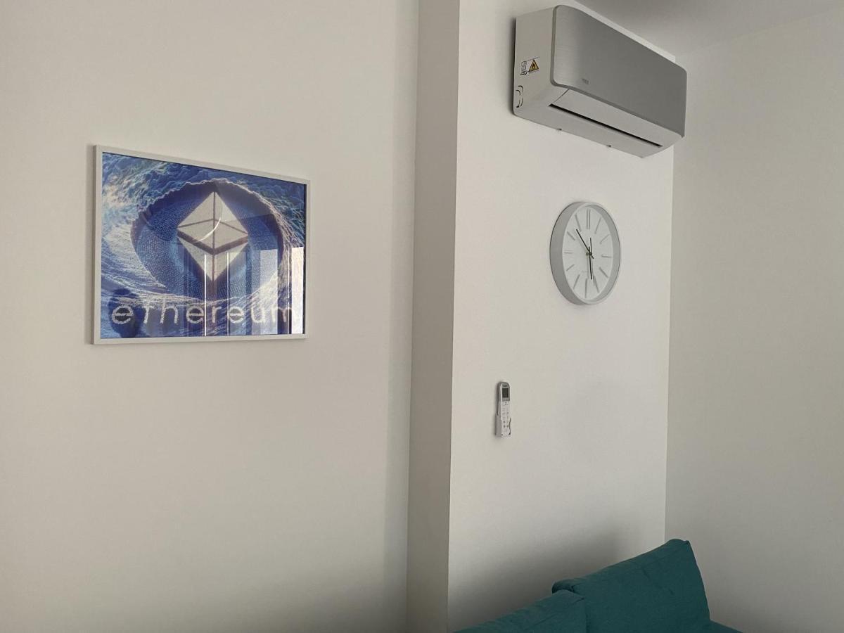 Bitcoin And Ethereum Deluxe Apartments Bar Zewnętrze zdjęcie